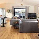 Swanmere Lodge, Lakeside View Pinelake *