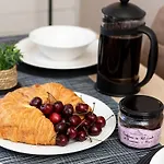 Swanmere Lodge, Lakeside View Pinelake Apartamento *