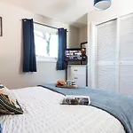 Swanmere Lodge, Lakeside View Pinelake *