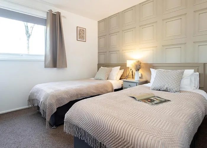 Swanmere Lodge, Lakeside View Pinelake *