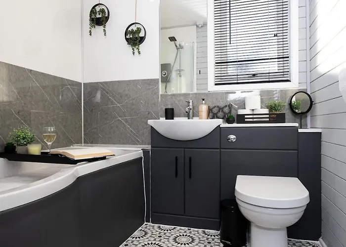 Swanmere Lodge, Lakeside View Pinelake شقة كارنفورث