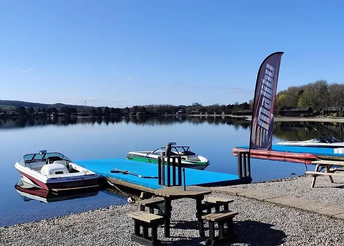 شقة Swanmere Lodge, Lakeside View Pinelake