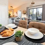公寓 Swanmere Lodge, Lakeside View Pinelake 康福斯