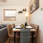 Swanmere Lodge, Lakeside View Pinelake 康福斯