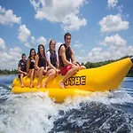 Swanmere Lodge, Lakeside View Pinelake 康福斯